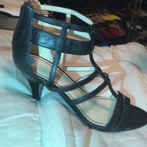 Nine West Black Leather Peep Toe Cage Sandal